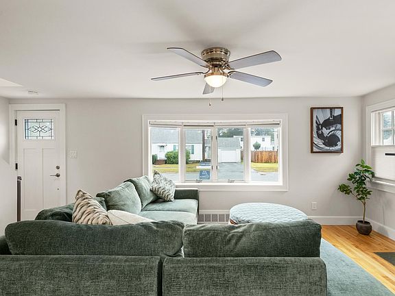 2nd image of 13 Rainbow Cir