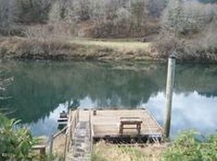 122 E Trafzer Ln, Tidewater, OR