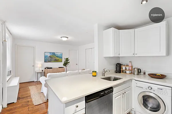 Rented by Triplemint | media 8