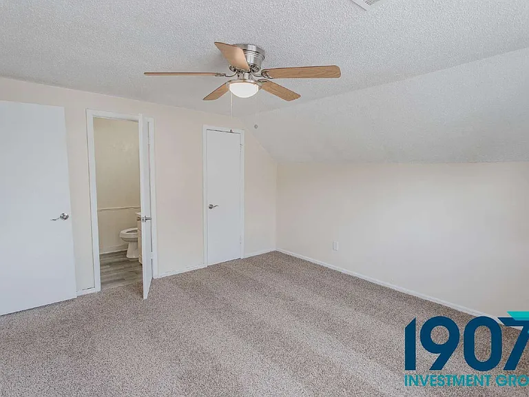 9212 S McKinley Ave — Photo 26