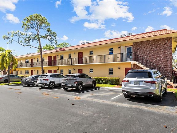 2nd image of 1943 SW Palm City Road #22-d