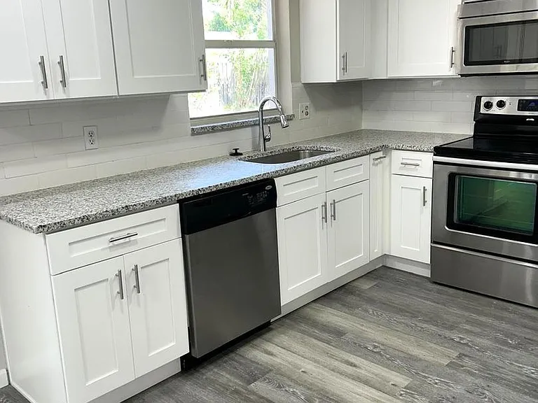 1409 Cadillac Dr — Photo 12