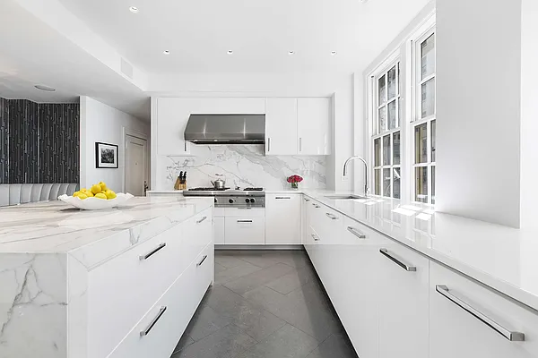 Sold by Compass | media 19