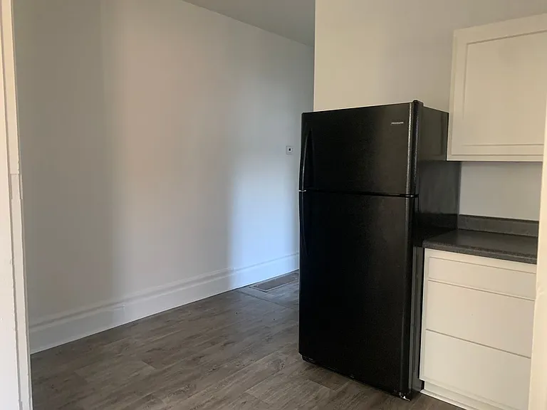 127 W Market St — Photo 21