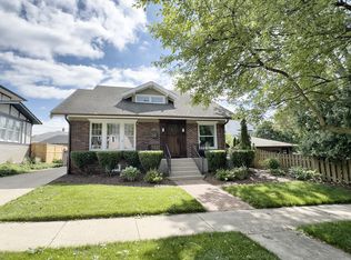 112 N 4th Ave, St Charles, IL