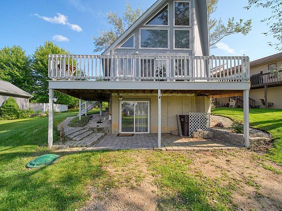 3rd image of 169 Riviera Dr