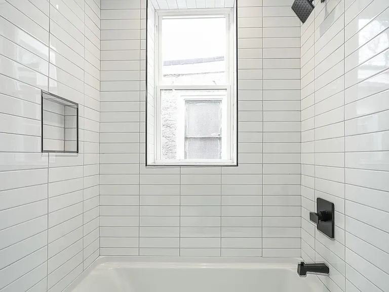 1539 S Wilton St — Photo 17