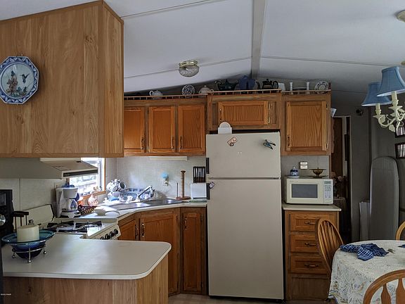 5th image of 150 Mallard Ln