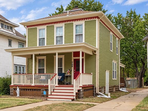 2nd image of 706 W Ash St