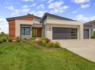 25064 W 112th St, Olathe, KS 66061