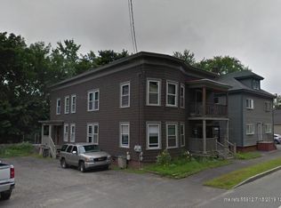 78 Riverside Dr, Auburn, ME 04210