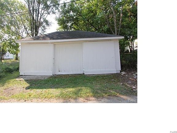 4th image of 41 Fernwood Ave