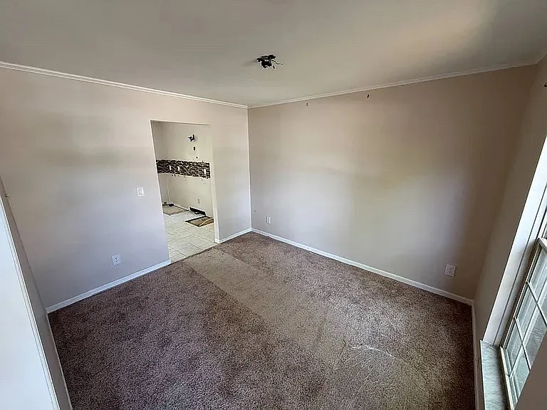 6675 Winbarr Way — Photo 11