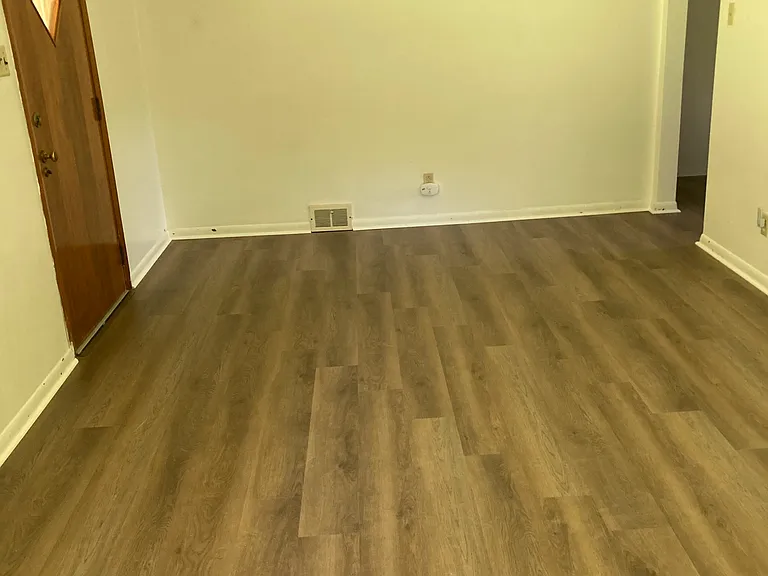 400 Merwin Rd — Photo 9