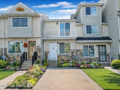 48 Studio Ln, Staten Island, NY, 10304