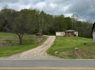 37710 Leading Creek Rd, Middleport, OH 45760