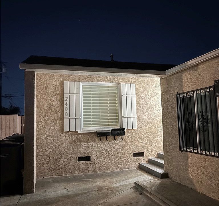 2nd image of 2400 Marine Ave #2400