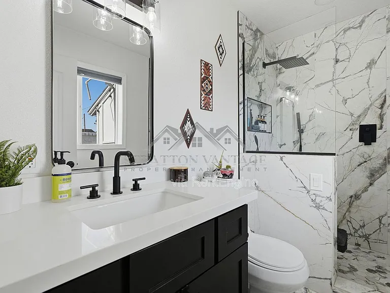 8516 E Lewis Ave — Photo 26