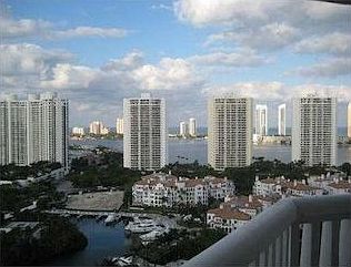 3rd image of 1000 Island Blvd #2304