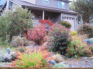 845 Evergreen Rd, Wrightwood, CA 92397