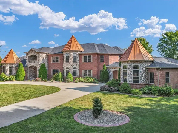 4703 W Kirby Ave, Champaign, IL 61822