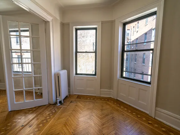 189 Claremont Avenue image 1 of 5