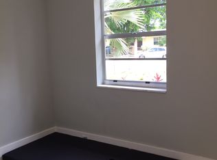 590 NW 188th St, Miami Gardens, FL 33169