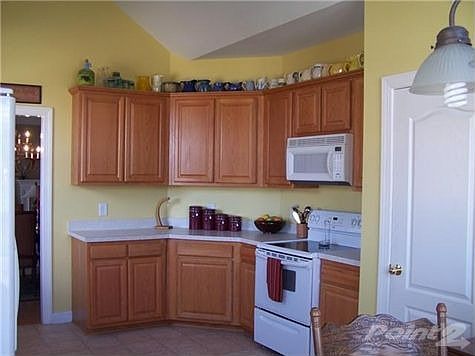 5th image of 716 Stonecastle Pl