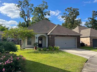 16211 White Rose Dr, Baton Rouge, LA 70817