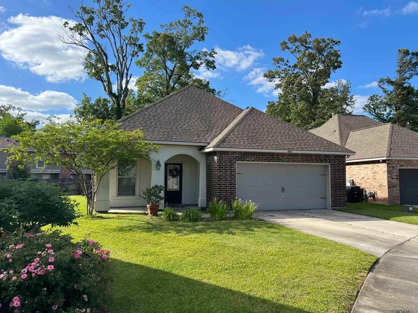 16211 White Rose Dr, Baton Rouge, LA 70817