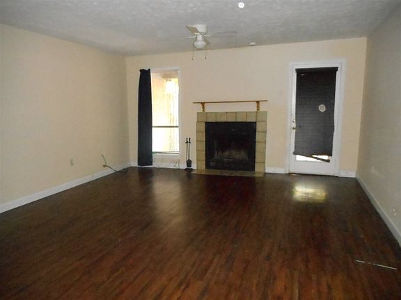 5th image of 108 Bent Creek Cir N
