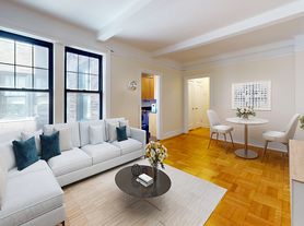 115 E 92nd St