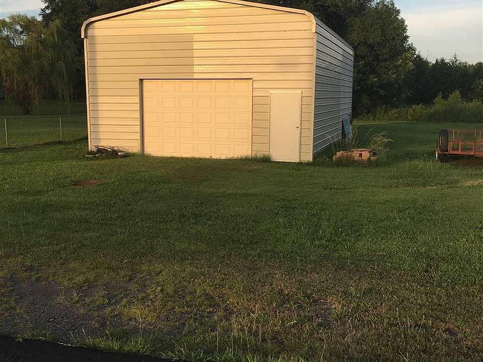 2nd image of 31 Noble Dr