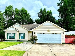 133 Meadowfall Ln, Troutman, NC 28166