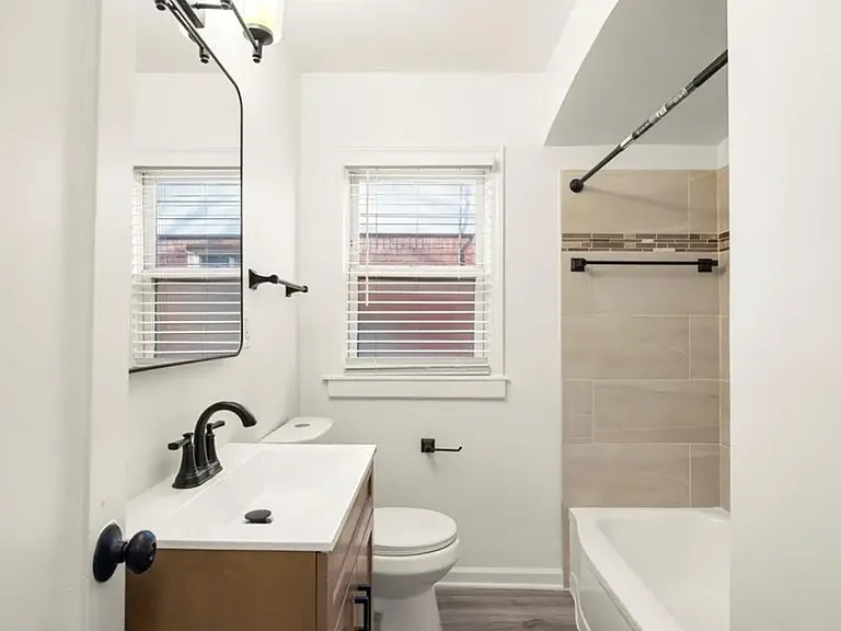 8871 Sussex St — Photo 17