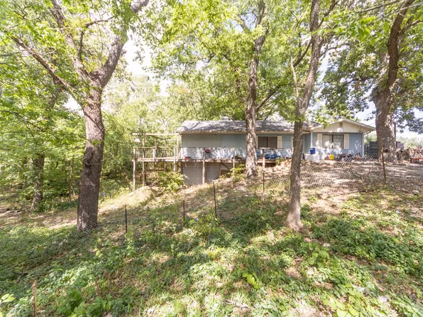 118 S Indian Hill Rd, Ponca City, OK 74604