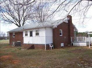 505 Robertson Rd, Roxboro, NC 27574