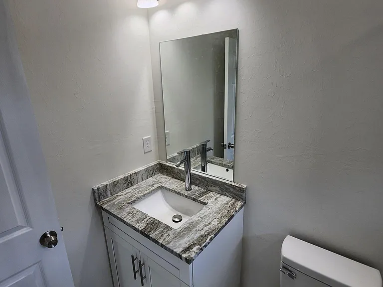 2127 Armour Rd — Photo 14