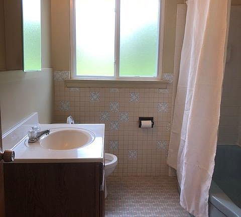 5th image of 8621 Gwin Dr