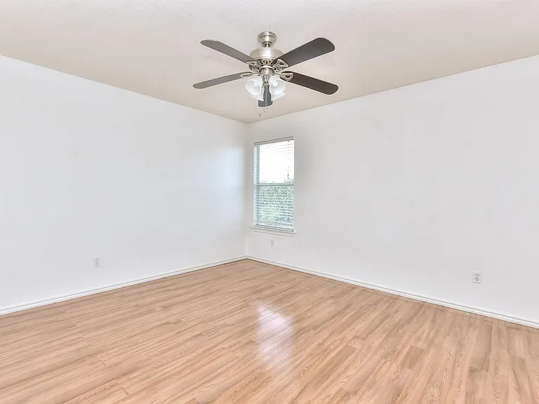 233 Brandons Way — Photo 25