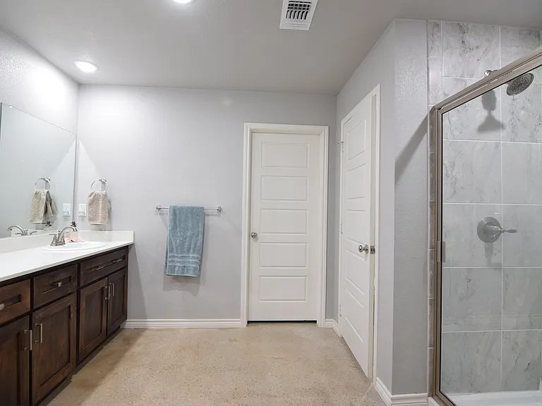 1464 Dryden Ave — Photo 12