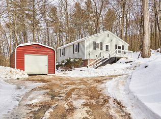 72 Amherst Rd, Belchertown, MA 01007