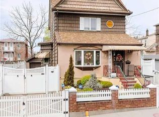 134-37 58th Road, Flushing, NY 11355