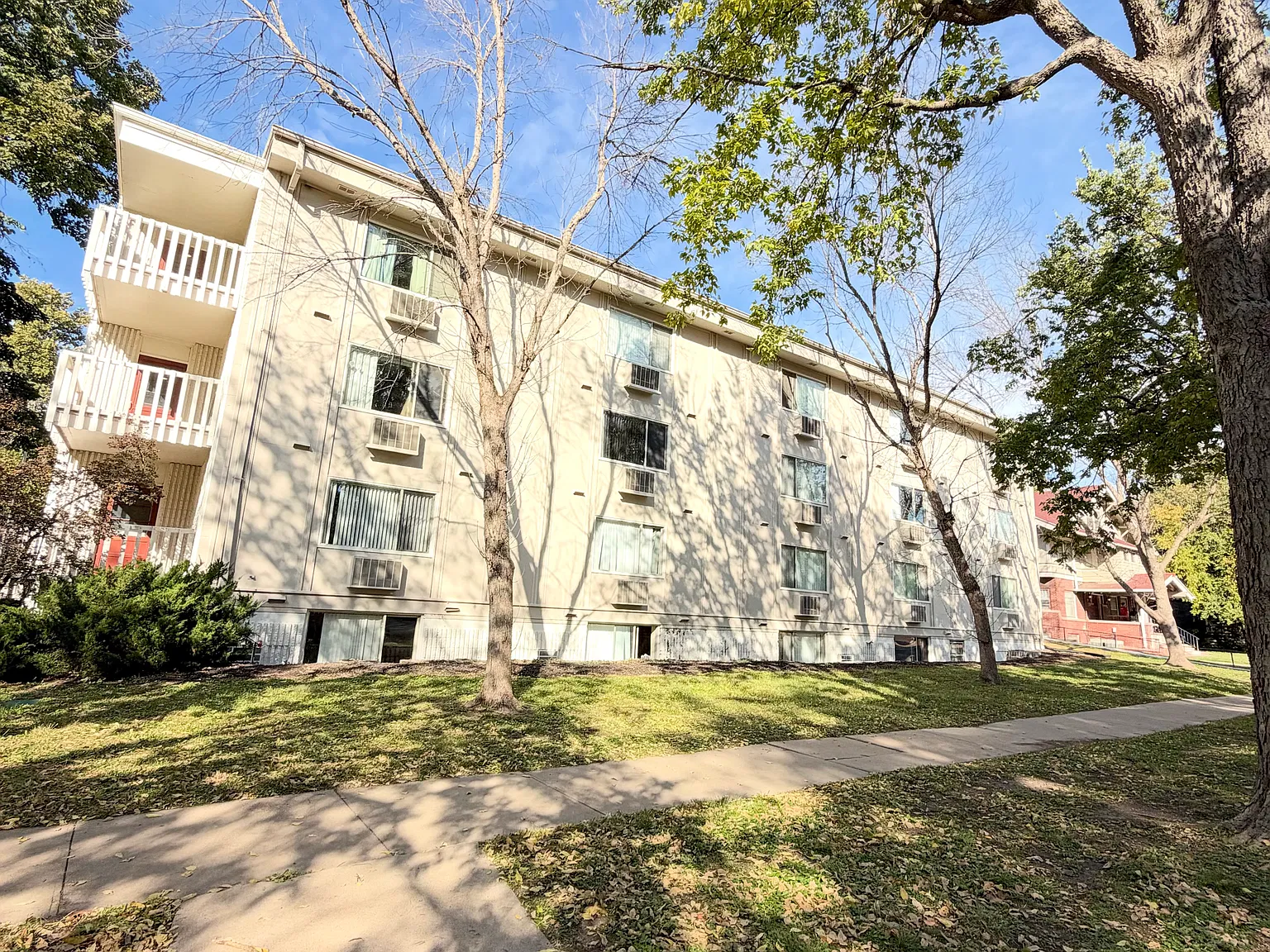1 bed, 475 sqft, $890 — Photo 2
