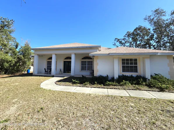 17820 Monteverde Dr, Spring Hill, FL 34610