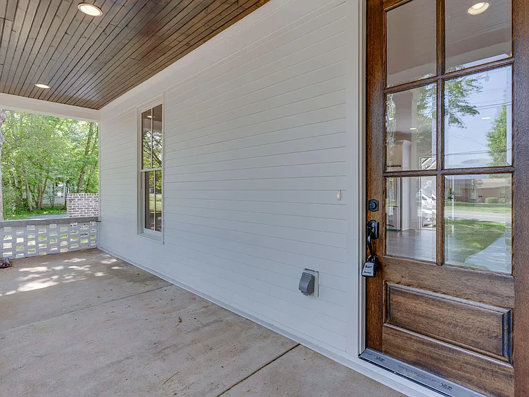223 Walnut Ln — Photo 30