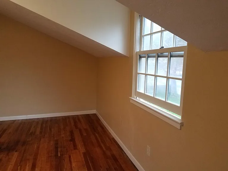 678 Normal Ave — Photo 38