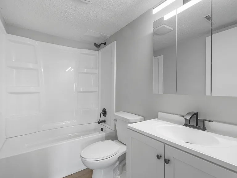 2899 5th Ave #8 — Photo 7