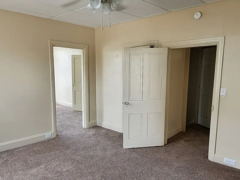 235 W Main St #B — Photo 7