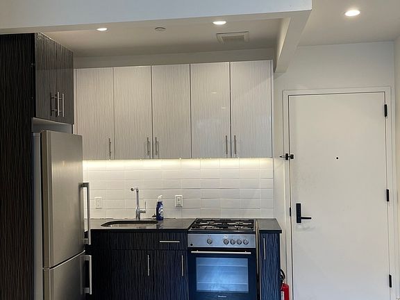5th image of 794 Nostrand Ave #2F